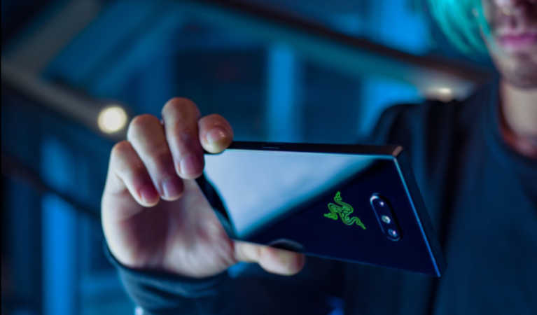 Razer Phone 2 model.